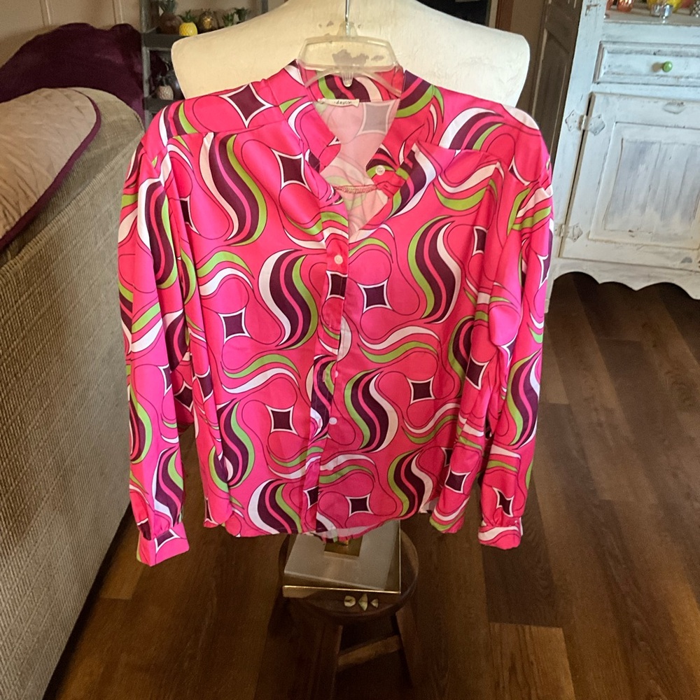 Sunday Up size small blouse